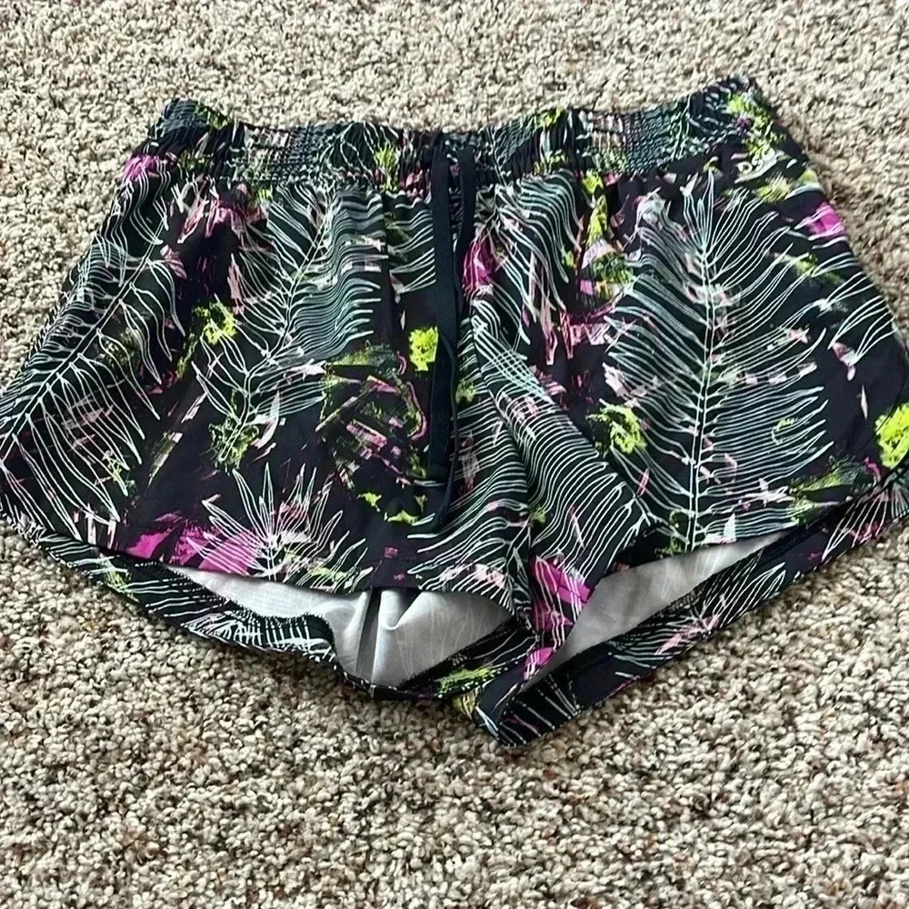 Shorts size small